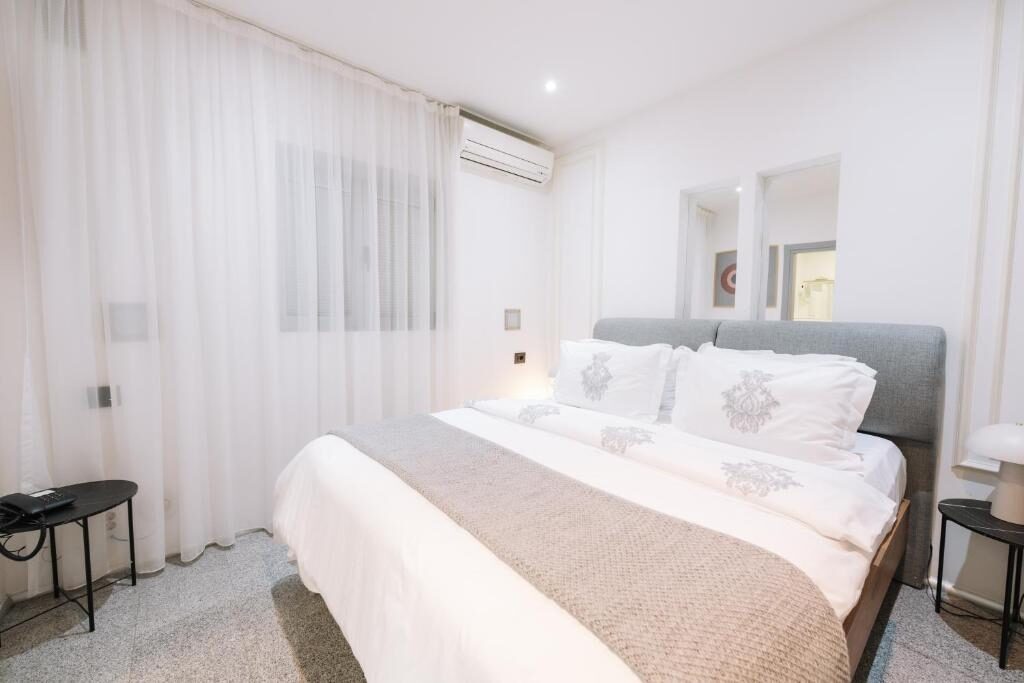Guest room interior at Hotel Senator Lux, Ulcinj 3